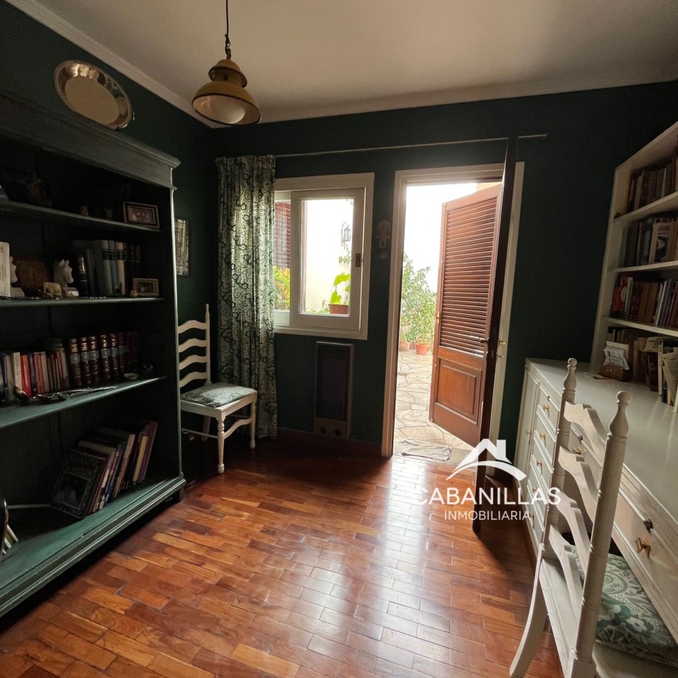 Casa de 4 Dormitorios con jardin y pileta en el Centro de Salta