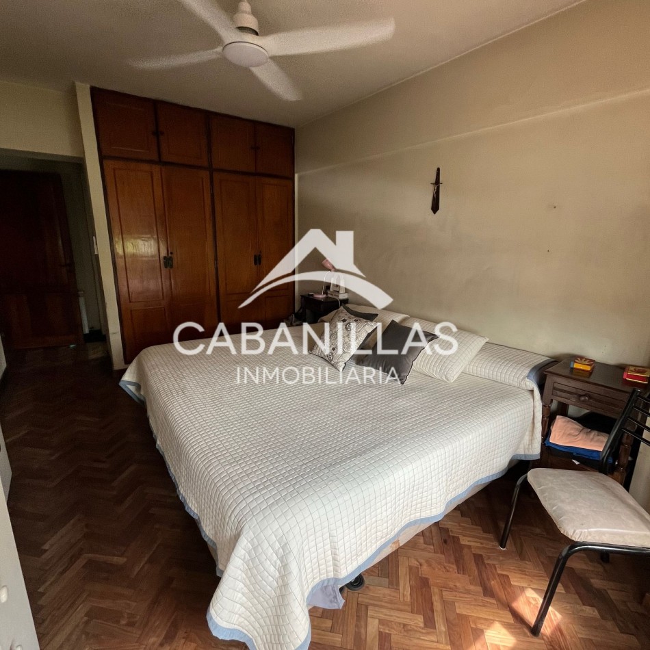 Departamento de 3 dormitorios con cochera y balcon en el Barrio Centro de la ciudad de Salta